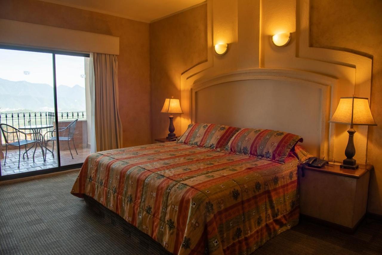 Hotel Hacienda Cola Del Caballo Сантяго Екстериор снимка