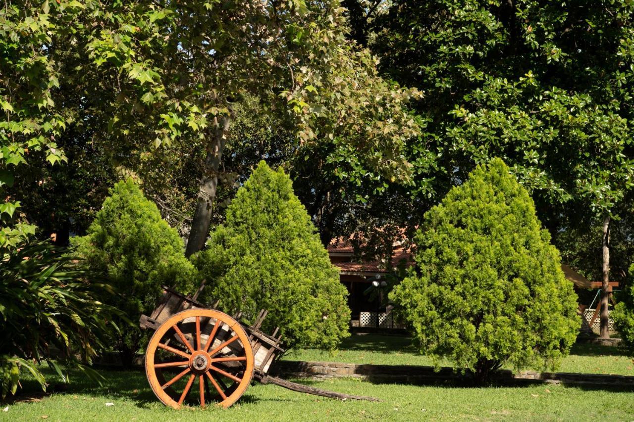 Hotel Hacienda Cola Del Caballo Сантяго Екстериор снимка