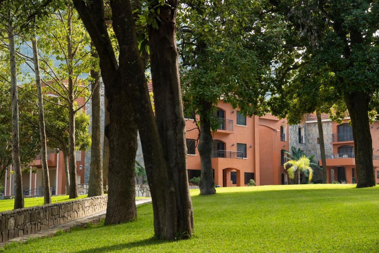 Hotel Hacienda Cola Del Caballo Сантяго Екстериор снимка